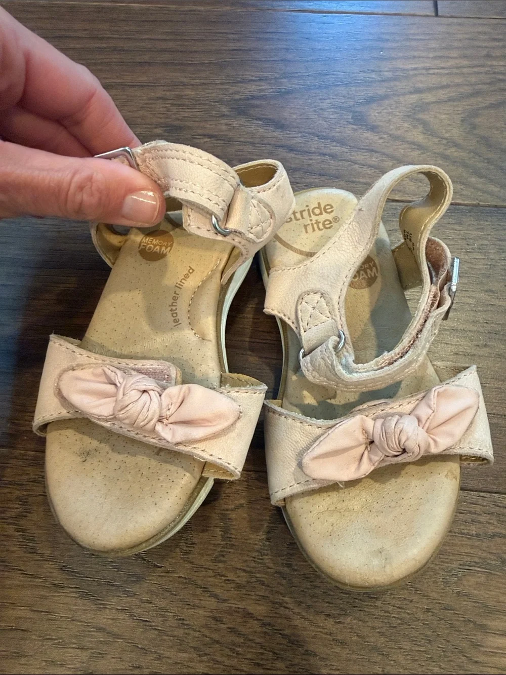 Little Girl Stride Rite SR Whitney in Light Pink Size 7 - C11-244
